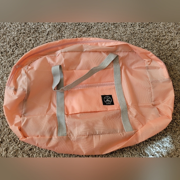 Lightweight travel bag - Picture 7 of 9